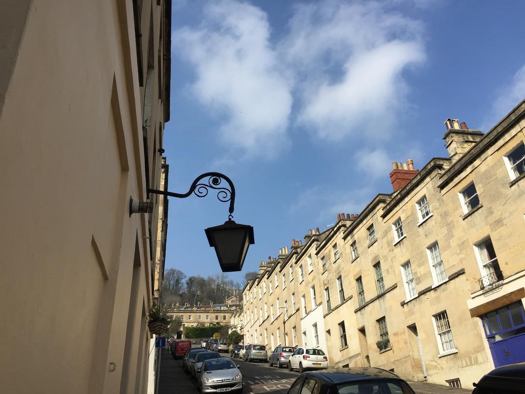 Quiet Lower Floor 2 Bed City Apartment With Private Patio Garden Bath Exterior foto