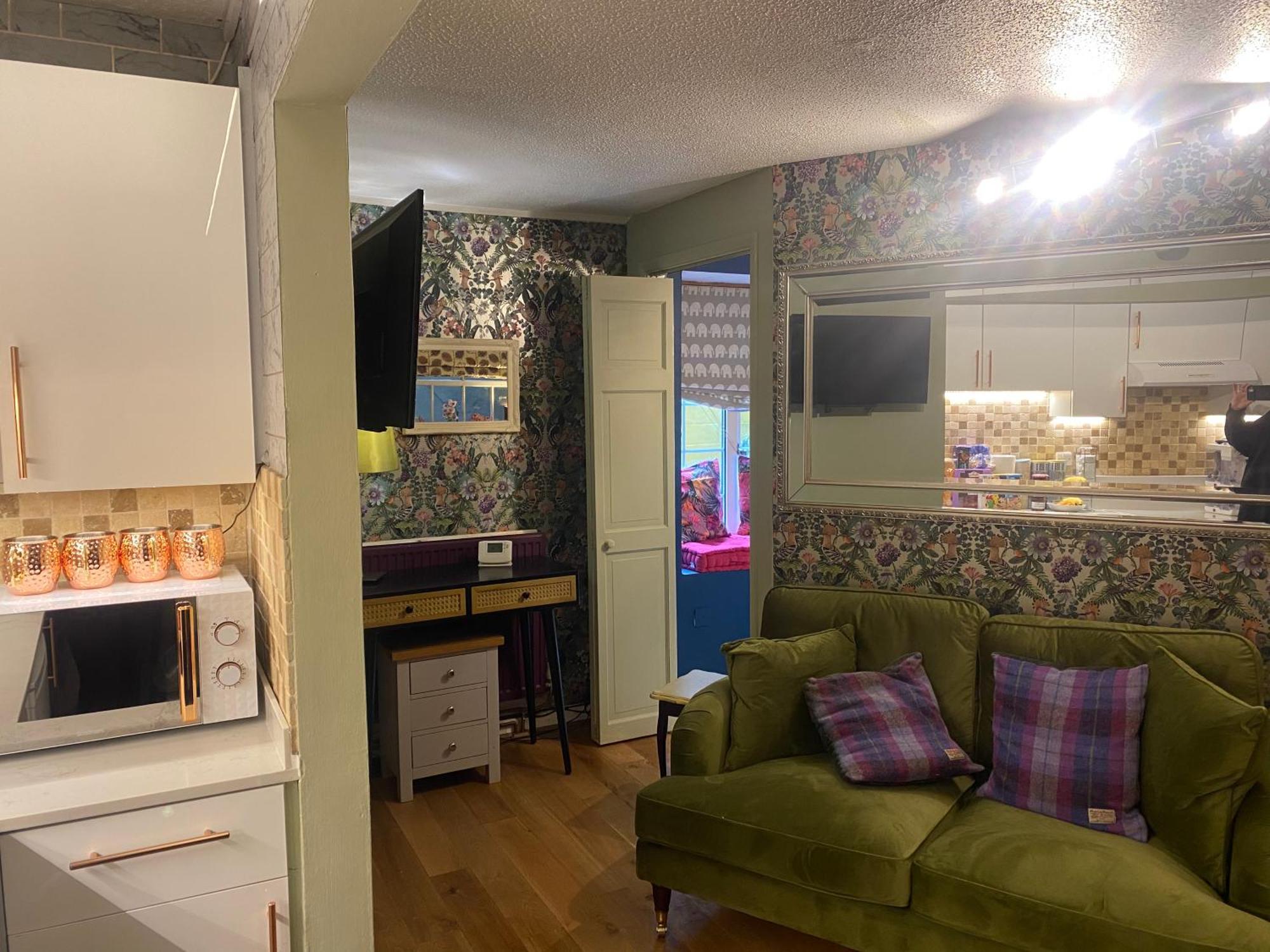 Quiet Lower Floor 2 Bed City Apartment With Private Patio Garden Bath Exterior foto